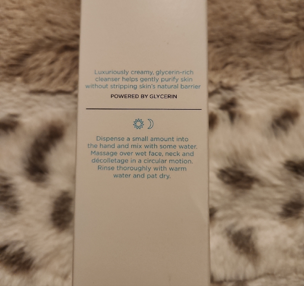 Neocutis Neo Cleanse Gentle Cleanser - White - Picture 3 of 4